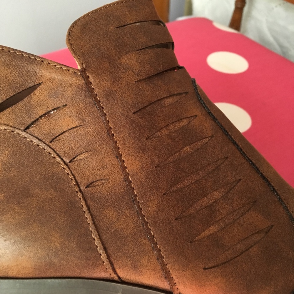 Heeled Booties - Picture 3 of 6
